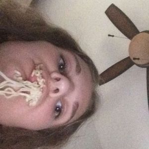 Meet your Posher, Isabelle